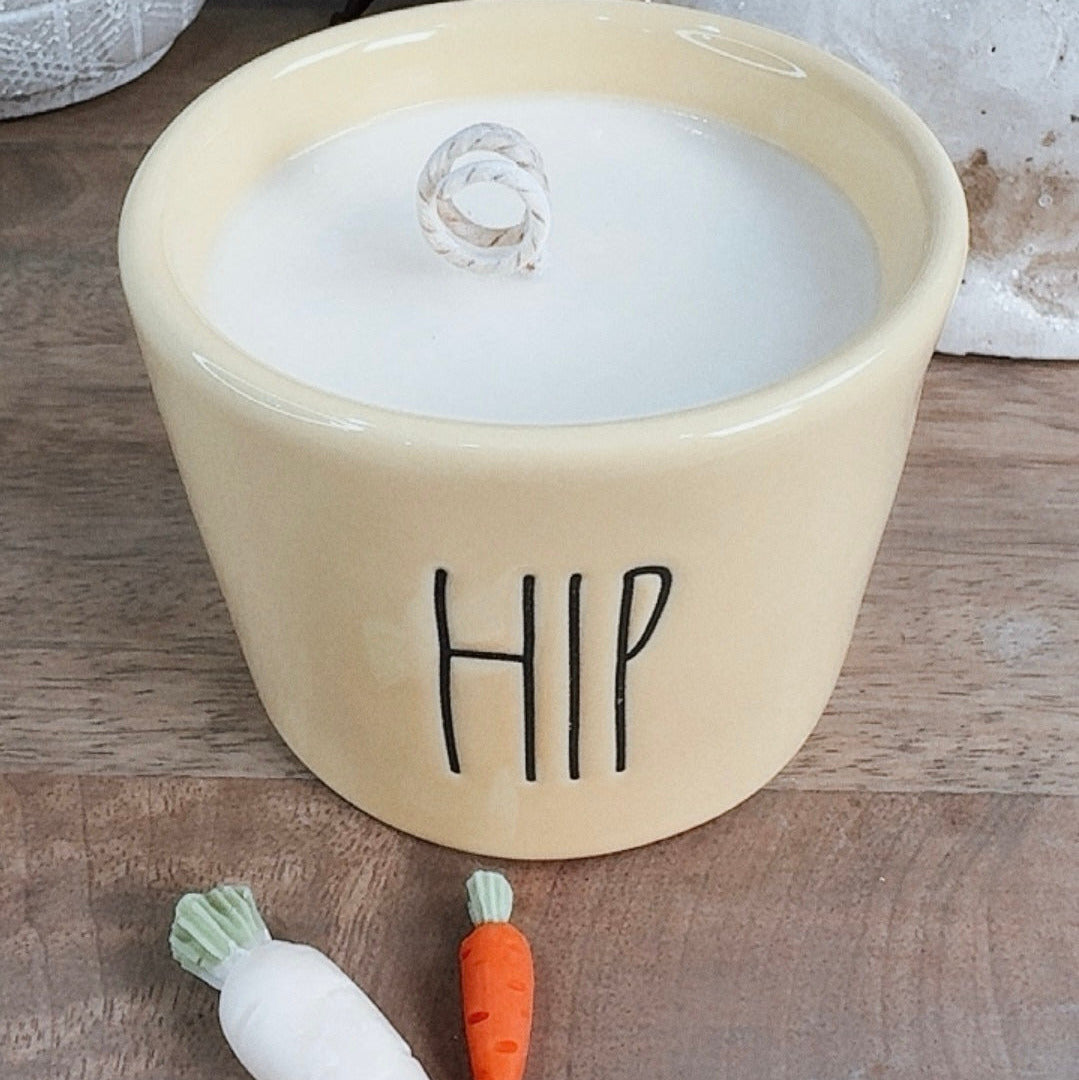 Easter Candle (Rae Dunn)