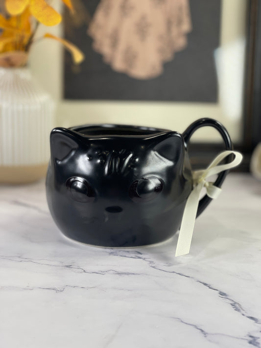Black Cat Appearing Eyes Vessel